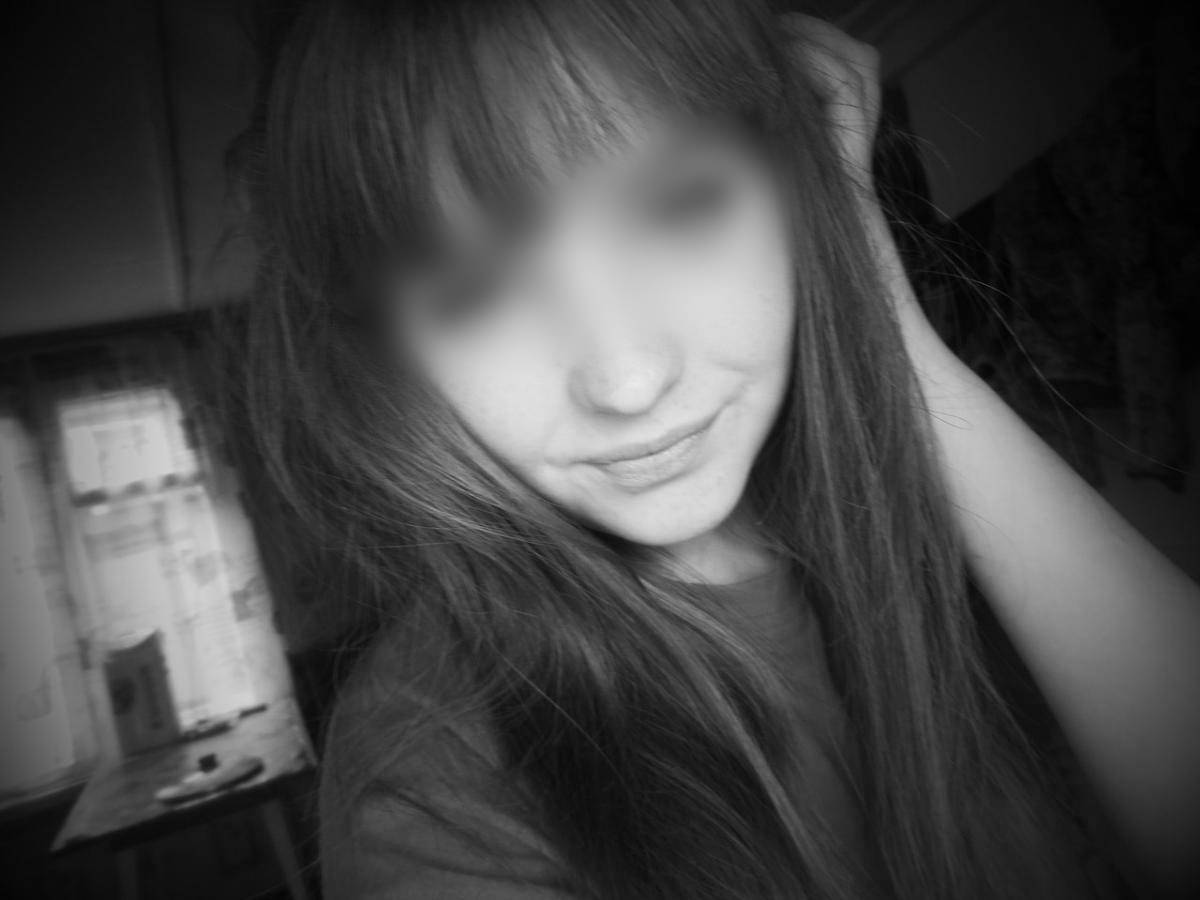 В Красноярском крае убийца спрятал труп 16-летней девочки в сельском туалете