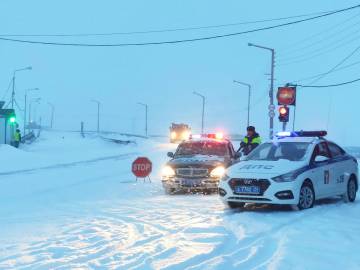 В Красноярском крае из-за метели закрыли трассу 