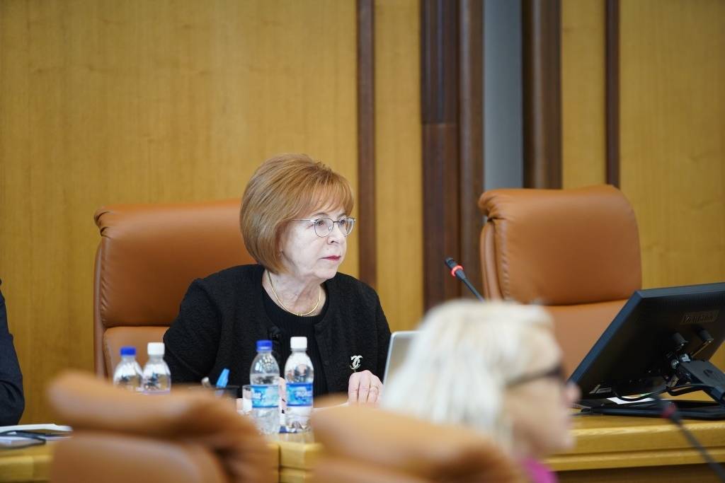 Мэр Красноярска обсудил проблемы города с депутатами