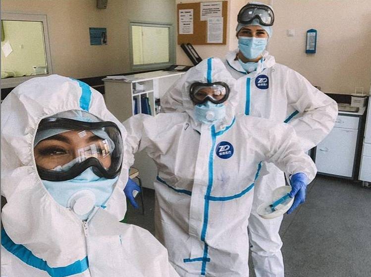 Медики Красноярска начали получать дополнительные выплаты за работу с больными коронавирусом
