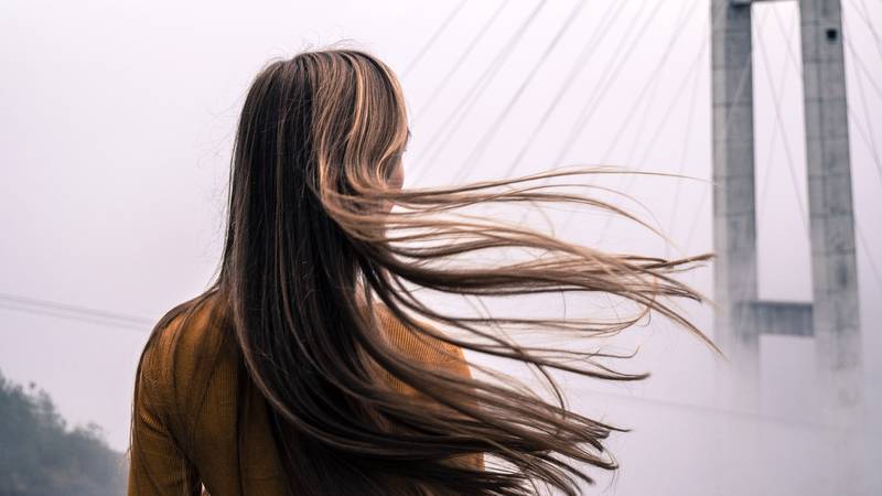 girl-with-hair-blowing-in-the-wind_800.jpg girl-with-hair-blowing-in-the-wind_800.jpg