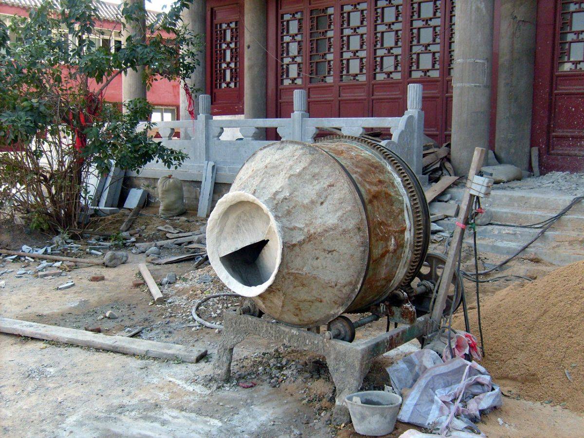 cement-mixer.jpg cement-mixer.jpg