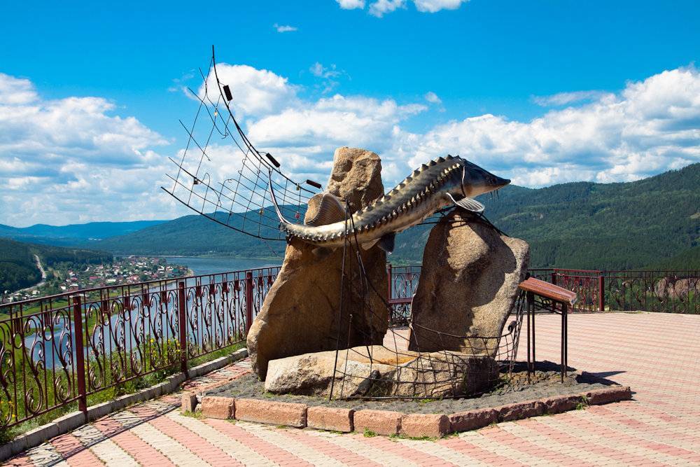 Памятник-Царь-рыба.jpg Памятник-Царь-рыба.jpg