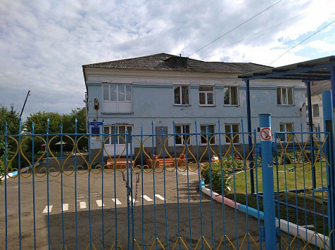 Детскому саду позволили работать в аварийном здании. Пришлось закрывать посреди осени. Фото: yandex.ru/maps