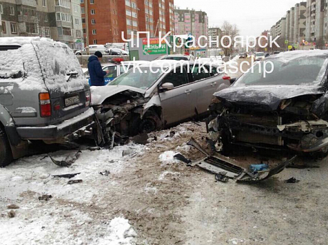 В массовой аварии на Водопьянова пострадали дети (фото). Фото: ЧП Красноярск