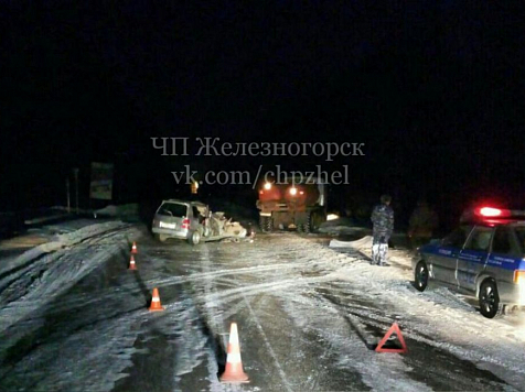 Мать двоих детей протаранила грузовик на трассе и погибла (фото). Фото: ЧП Железногорск / vk.com