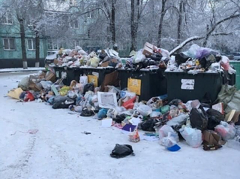 После реформы чиновников завалили жалобами на неубранный мусор: обещают убрать за два дня. Фото: vk.com/live_kras