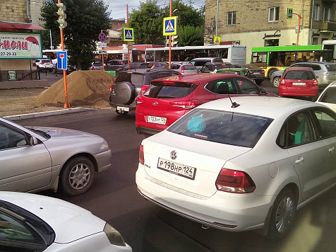Дорожники рассказали, когда закончится ремонт дорог в центре. фото: Виталий Чеусов 