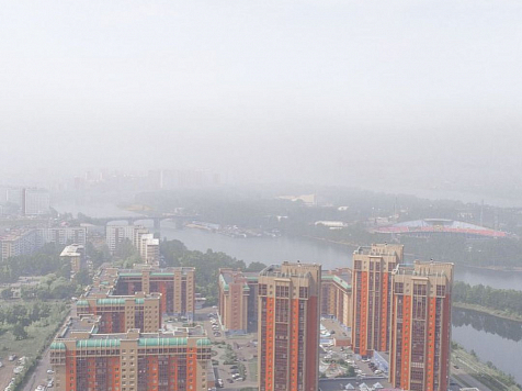 Эколог назвал причины утреннего и вечернего смога над Красноярском. Фото: @krasnoyarsk.nebo / instagram.com