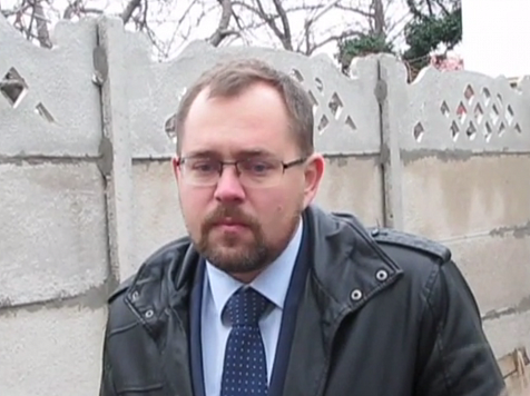 Руководить краевым фондом капремонта отправляют уволенного чиновника из Севастополя. Скрин с youtube.com 