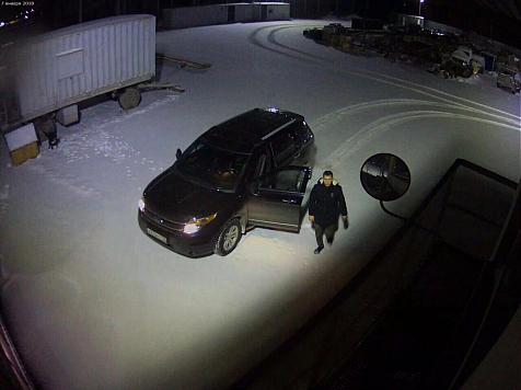 Полиция ищет парня, угнавшего под Рождество «Форд» с торчащими ключами (фото). Фото: красноярск.24.мвд.рф