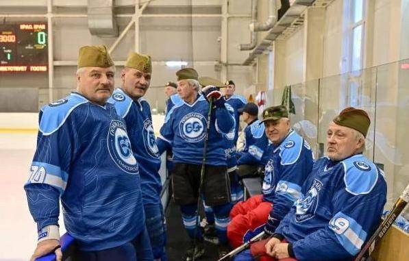 В День пожилого человека в Красноярске пройдёт хоккейный матч ветеранов