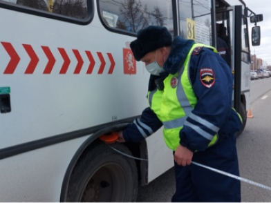 В Красноярске водитель маршрутки сбил 8-летнего школьника на пешеходном переходе