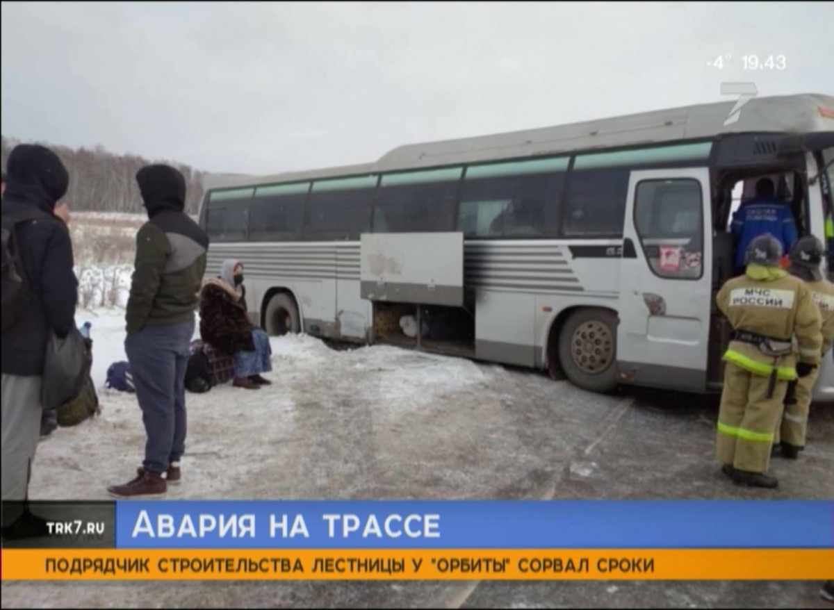 В Красноярском крае столкнулись пассажирский автобус и КАМАЗ