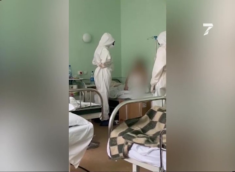 Для «7 канала Красноярск» на видео сняли работу в «красной зоне» краевой больницы
