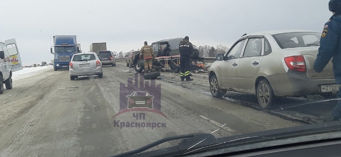 Под Красноярском произошло ДТП с двумя пострадавшими