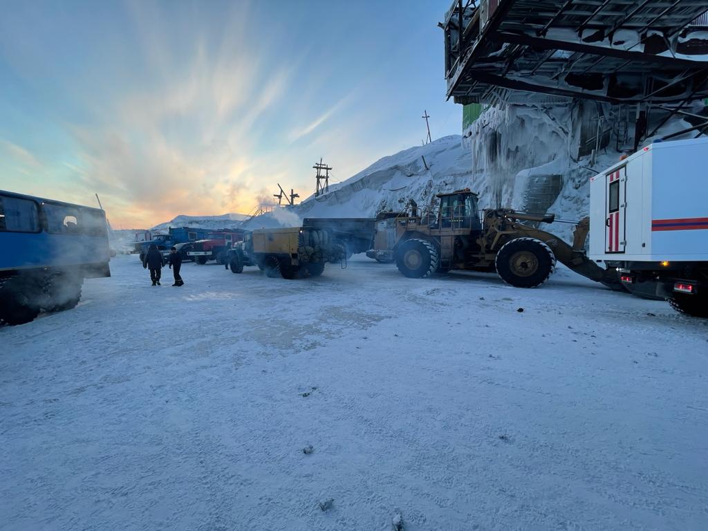 Обрушение в Норильске - МЧС Обрушение в Норильске - МЧС