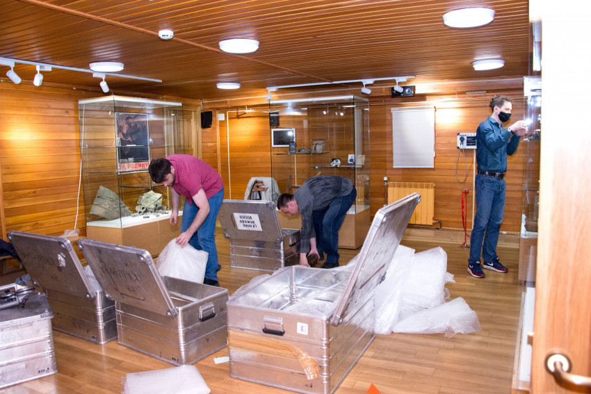 Красноярский пароход-музей «Святитель Николай» закрыли из-за паводков.jpg Красноярский пароход-музей «Святитель Николай» закрыли из-за паводков.jpg