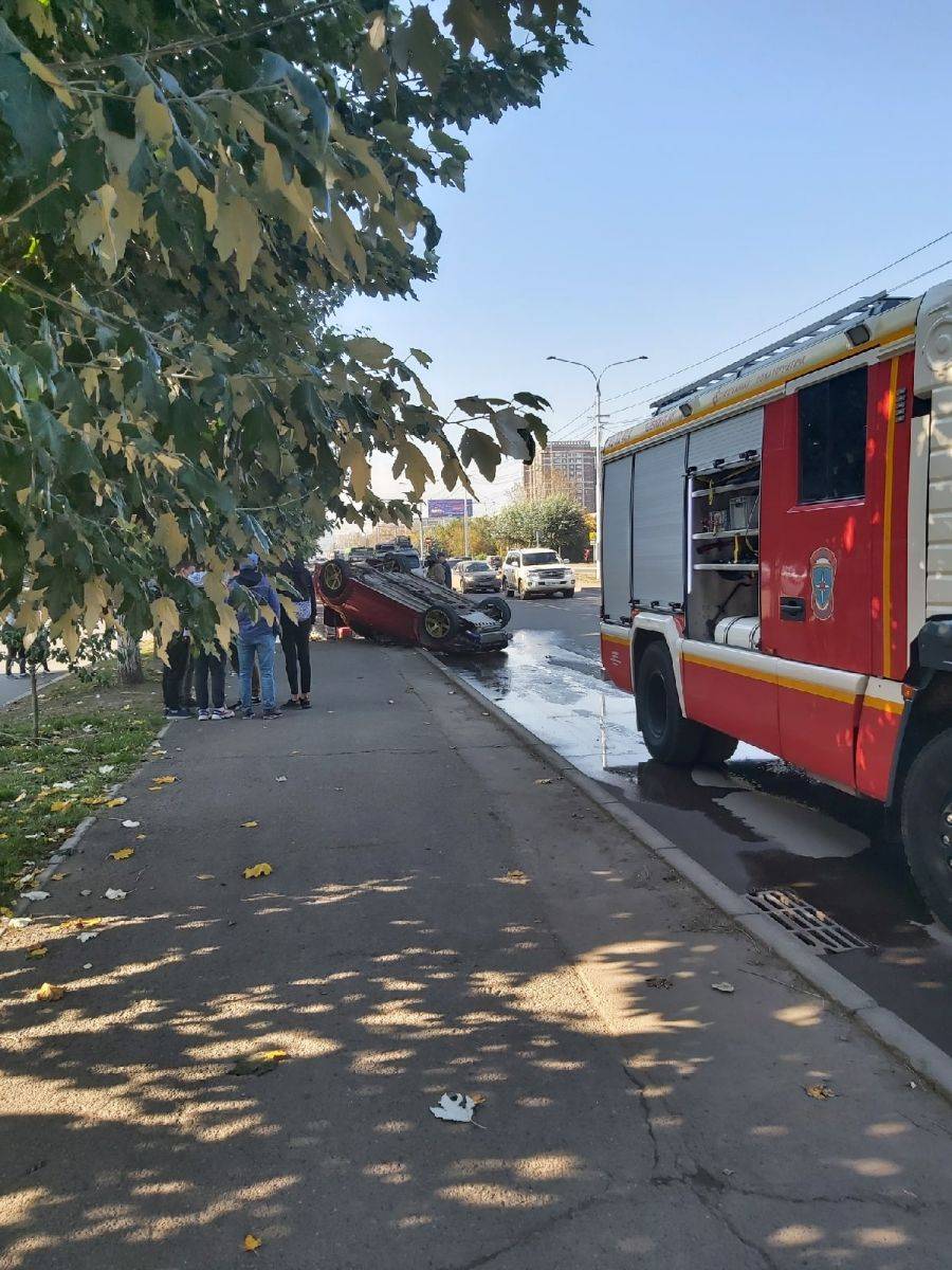 мазда 2.jpg мазда 2.jpg