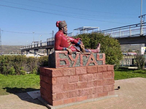Скульптуру казака установили на левобережье Красноярска. Фото: kras.rzd.ru