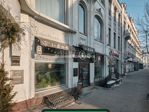 В Красноярске продают помещение в историческом здании на Мира: в нем работает известный японский бар					     title=