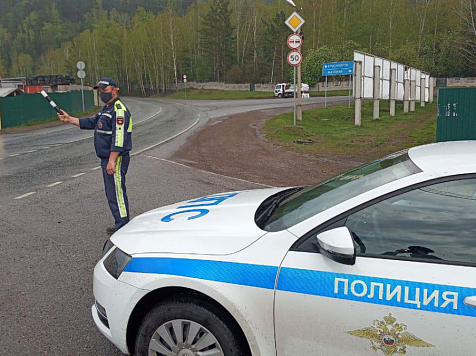 ГИБДД проводит тотальную проверку транспорта на выездах из Красноярска. Фото, видео: МВД
