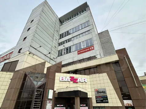 Торговый комплекс Bazzar на Телевизорной выставили на продажу за 125 млн рублей. Фото: www/avito/ru