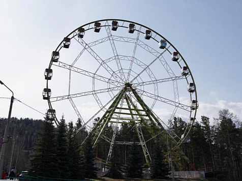 В Красноярске открыли 50-метровое колесо обозрения. Фото: @eremin__krsk