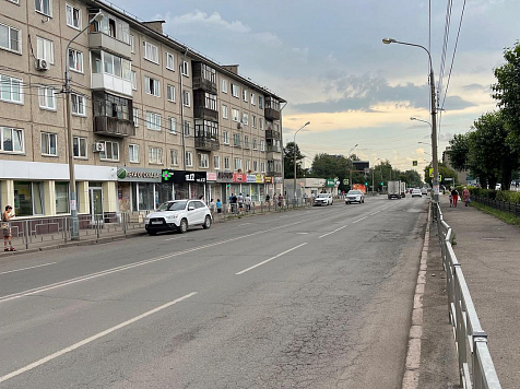 В Красноярске улицу 60 лет Октября отремонтируют в 2022 году. Фото: https://www.instagram.com/izaitsev/