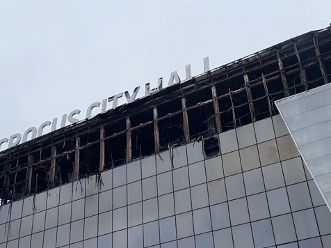 «Среди первых умер просто»: красноярка рассказала о панике во время теракта в «Крокус Сити Холле». Скриншоты: оперативное видео СК России.