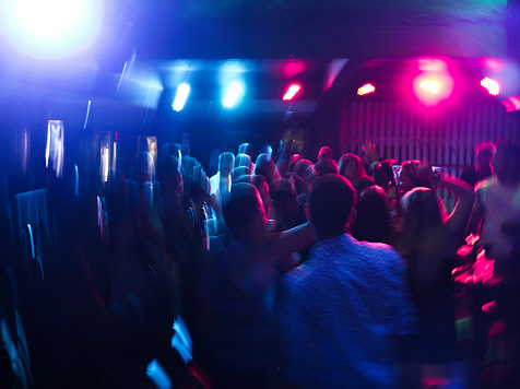 «У организаторов подпольных вечеринок – ликование»: Красноярские бары проводят нелегальные вечеринки . Фото: www.pexels.com